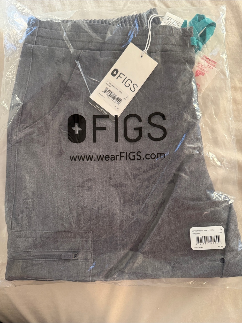 FIGS graphite Small Petite Scrub Pants with Teal Drawstring